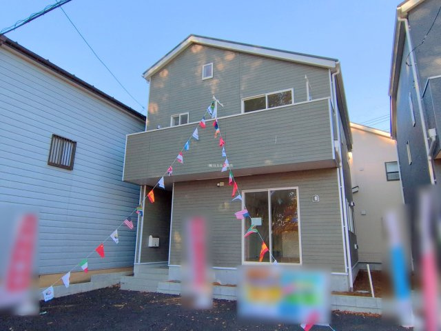 富士見市上沢１丁目の新築一戸建の外観|◇外観◇ (2号棟)
2025年1月撮影
鶴瀬駅・ふじみ野駅徒歩圏内で便利！
固定階段式の小屋裏収納付き新築一戸建て全2棟！

資料請求やご見学などお気軽にお問い合わせください。