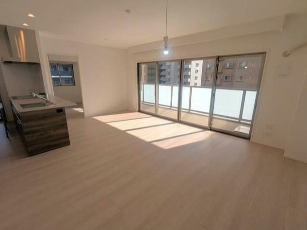 熊本市中央区南千反畑町の賃貸マンションの居間・リビング