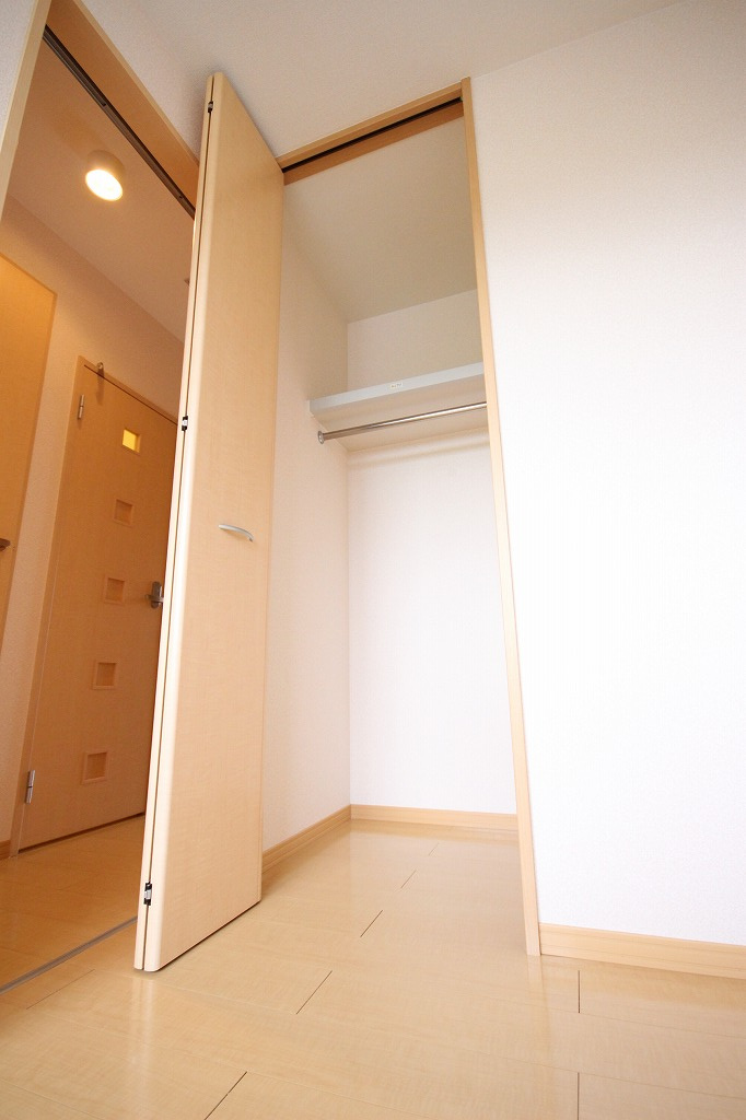 グランモア土山103の収納|※同物件の別のお部屋の写真です※
