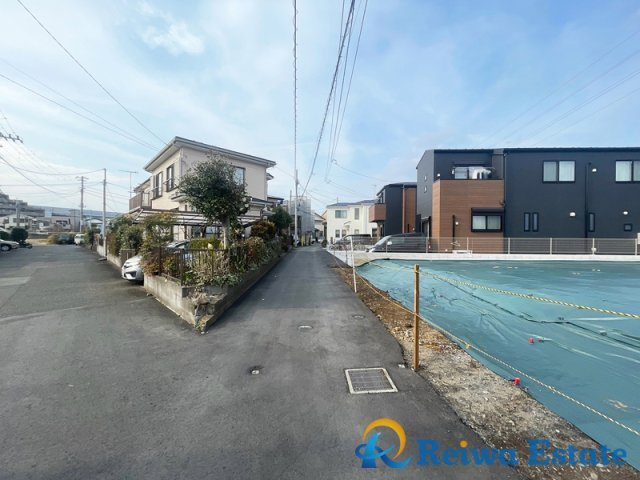 売地　高座郡寒川町一之宮4丁目の前面道路含む現地写真