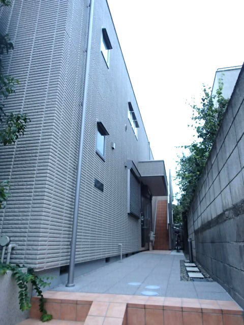 メゾン・クレストの外観|耐震・耐火の旭化成ヘーベルメゾン