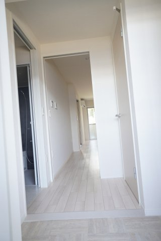 カーネル　ベイスの玄関