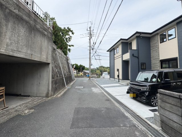  For.M ーフォルムー小倉北区篠崎5丁目4期　【小倉北区　新築戸建て】の前面道路含む現地写真| For.M ーフォルムー小倉北区篠崎5丁目4期　【小倉北区　新築戸建て】