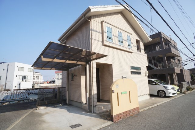 旭町3丁目戸建の外観