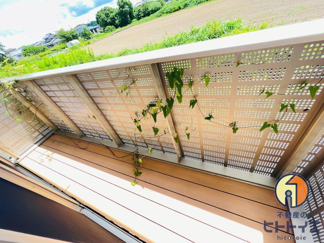 セジュール・アルジェントB棟のバルコニー|暖かな日差しのふりそそぐバルコニー