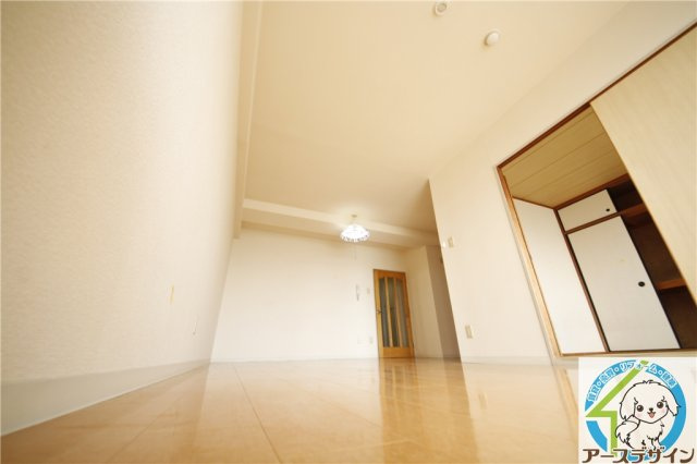 シャトー第一土山の居間・リビング|※類似部屋