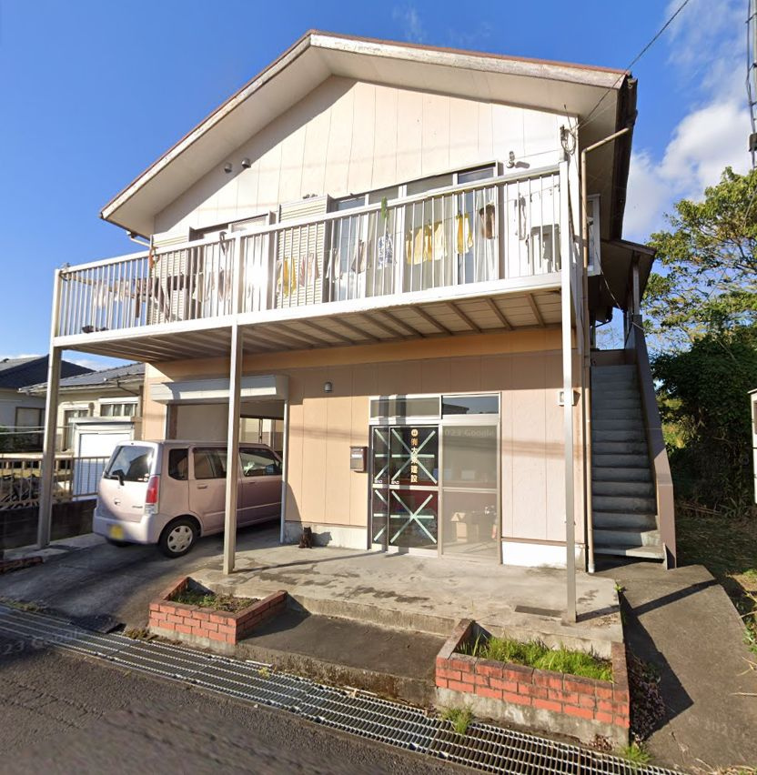 都城市平塚町の店付住宅