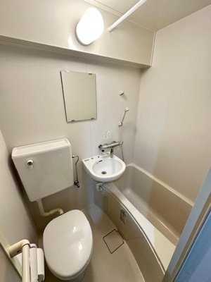 【浴室】 | リラスウイングピア博多 | 別号室の写真になります。現況優先。