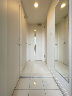 【玄関】 | ヴィラージュ大濠 | 別号室の写真になります。現況優先。