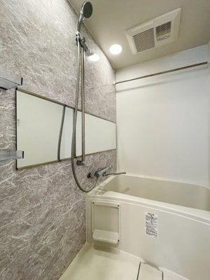 【浴室】 | ヴィラージュ大濠 | 別号室の写真になります。現況優先。