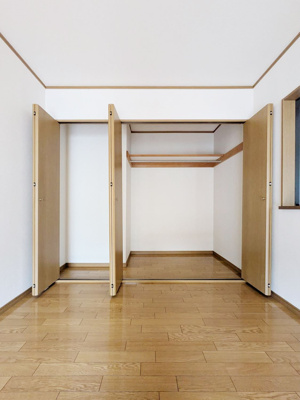 【収納】 | エリーナ長住 | 別号室の写真になります。現況優先。