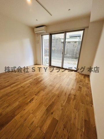 仲介手数料０円！COZY山下通の居間・リビング