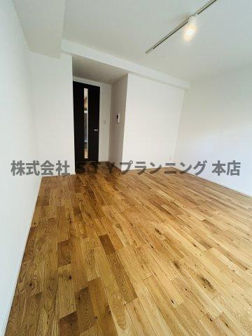 仲介手数料０円！COZY山下通の居間・リビング
