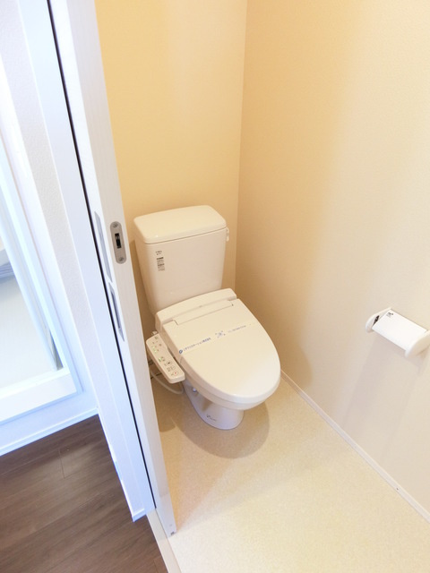 プロキオンのトイレ|★ウォシュレット付トイレです♪