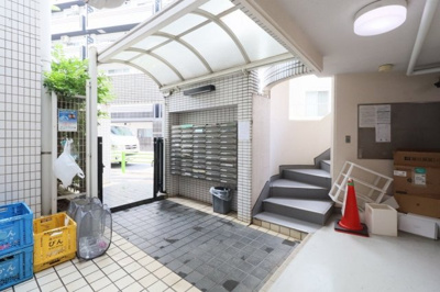 【エントランス】 | トップ三軒茶屋第４