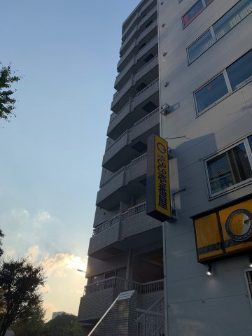 レック御成門川名ビルの外観