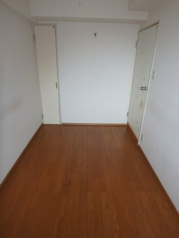 コンドミニアム坂戸の洋室