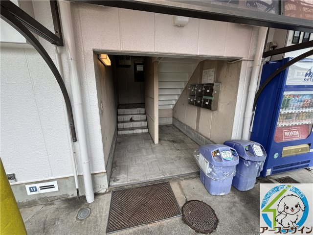 山手マンションのエントランス