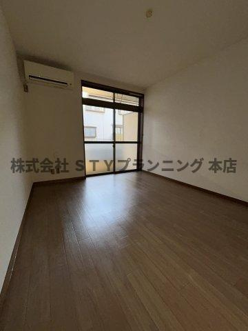 仲介手数料０円！グリーンガーデンの洋室