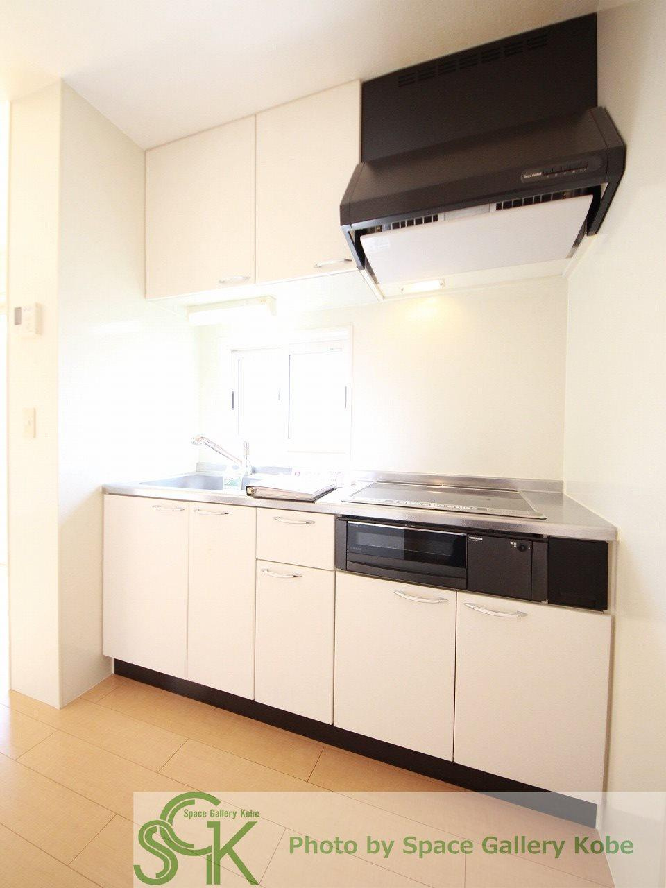ラフィーネ林Ⅲのキッチン|※お部屋により仕様が異なる場合があります。