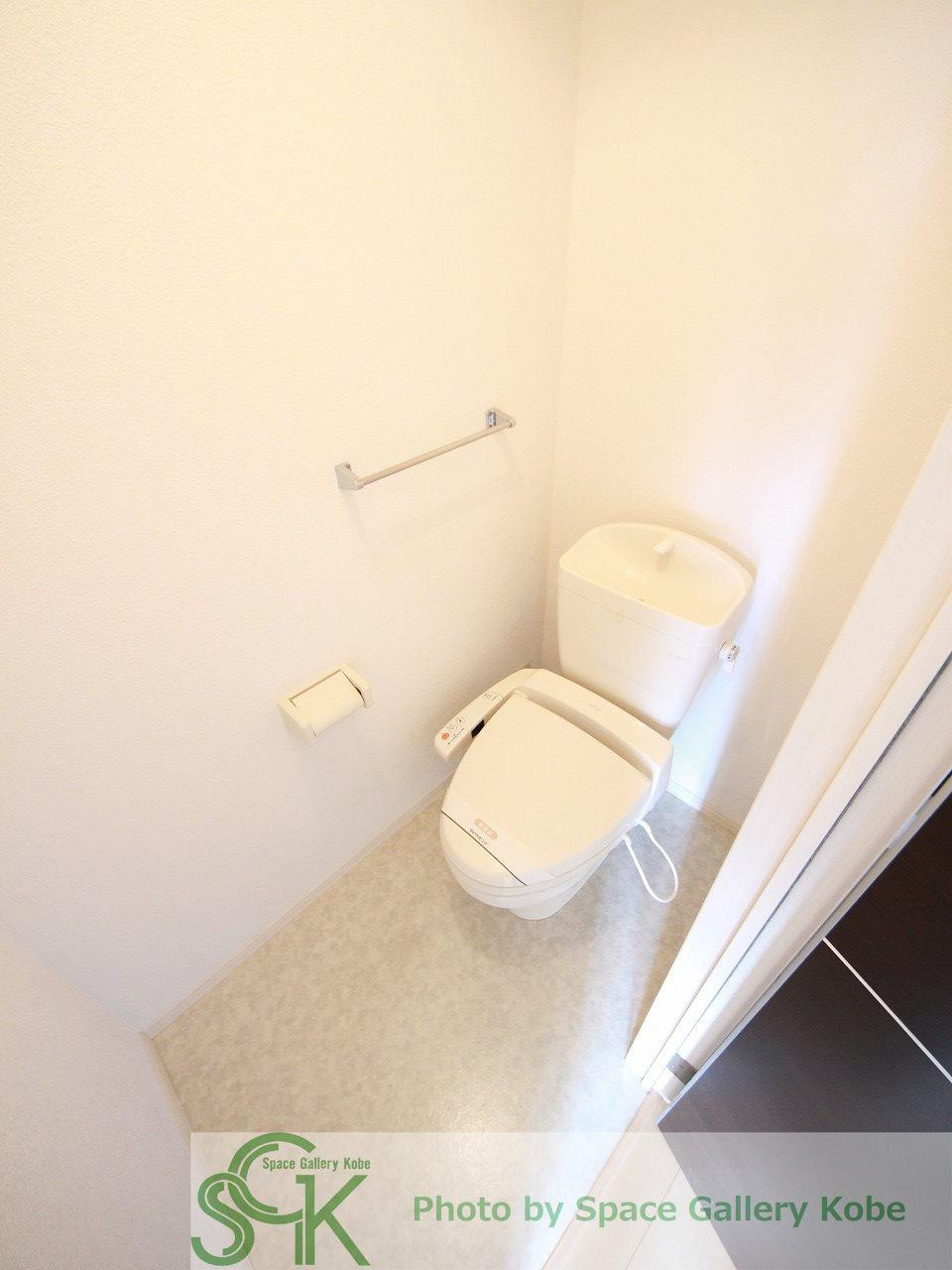 ラフィーネ林Ⅲのトイレ|※お部屋により仕様が異なる場合があります。