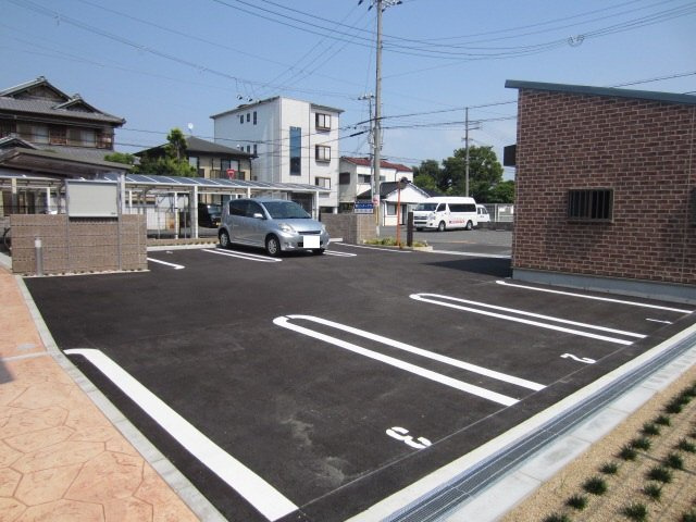 【駐車場】
