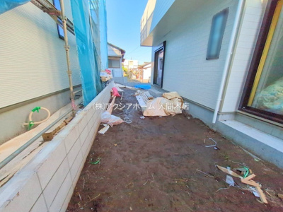 【外観】 | 入間市大字小谷田・全3棟　新築一戸建　2号棟 | 建築中写真（2025年4月16日撮影）