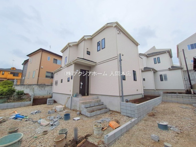 【外観】 | 入間市大字小谷田・全3棟　新築一戸建　2号棟 | 【2号棟】建築中写真（2025年5月9日撮影）