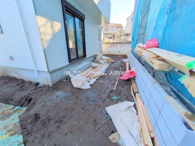 【外観】 | 入間市大字小谷田・全3棟　新築一戸建　2号棟 | 建築中写真（2025年4月16日撮影）