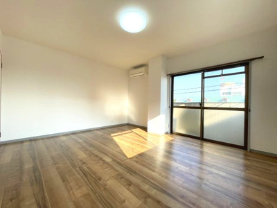 【居間・リビング】 | ヴィバ山城ハイツ