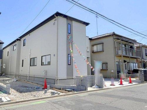 入間郡三芳町大字北永井の中古一戸建の外観|◇外観◇　(3号棟)　
LDK22帖、対面キッチン採用で開放的です。
8.5帖の主寝室はウォークインクローゼット付です。