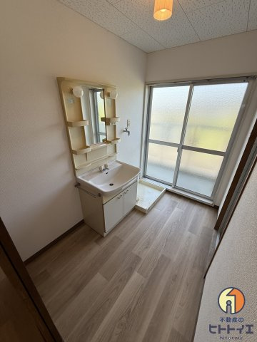 ファミールマンション広川の洗面所|脱衣スペースもたっぷりです♪