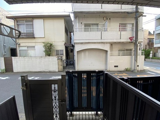 メゾン天沼のエントランス