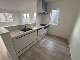 【キッチン】 | 川越市岸町3丁目　新築分譲　「川越駅」バス7分　敷地22坪　【新宿小学区】