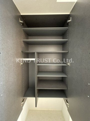 viviFURUYA豊崎の収納|こまごまとしたものを収納できそうですね