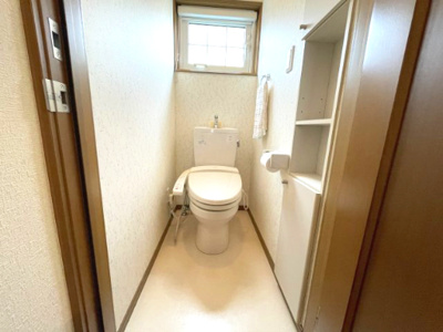 【トイレ】 | 【中古戸建て】秋田市新屋勝平町 | 2階トイレ