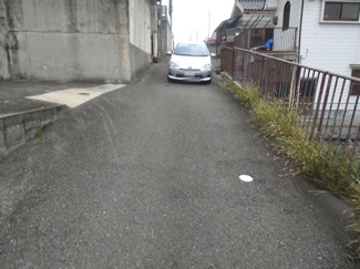 【前面道路含む現地写真】 | 川西市錦松台11の8　中古一戸建て