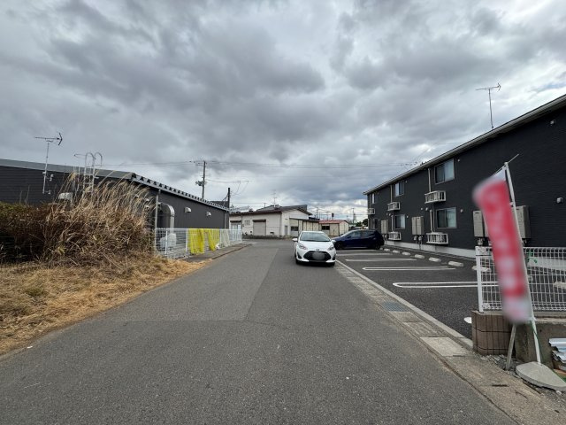 新築戸建・建売　郡山市安積第5　Cradle Garden　全4棟の前面道路含む現地写真