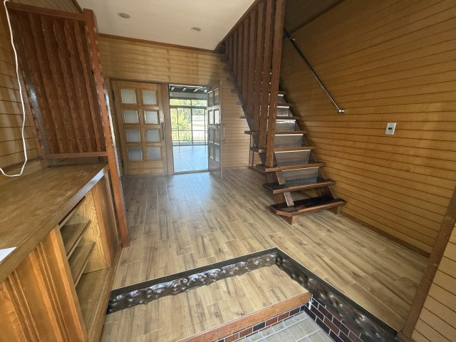 大和郡山市新町の一戸建ての玄関