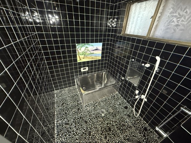 大和郡山市新町の一戸建ての浴室
