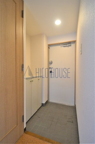 ファインドエル2新宿の玄関