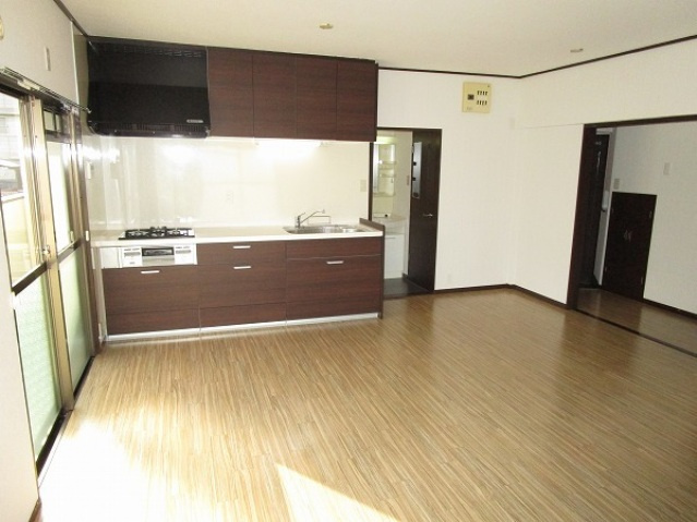 サンルビーササキ№1の居間・リビング