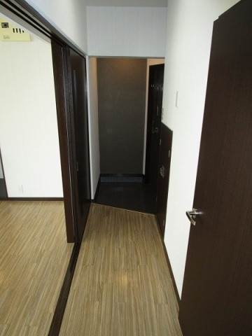 サンルビーササキ№1の玄関