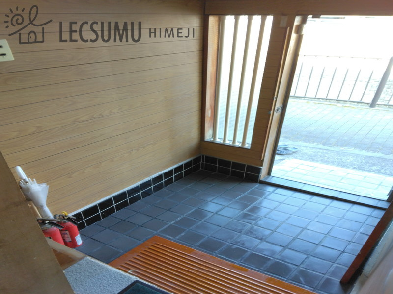 たつの市龍野町島田/中古戸建の玄関