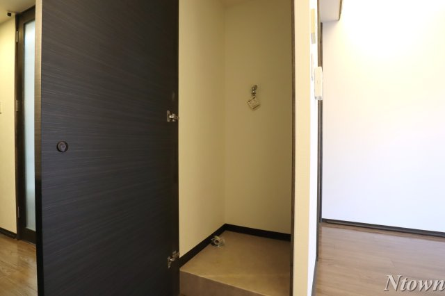 【設備】 | SK BUILDING-10 | 洗濯機置き場です。