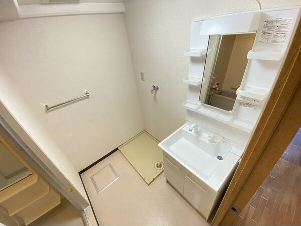 エスペランサ門真南の独立洗面台