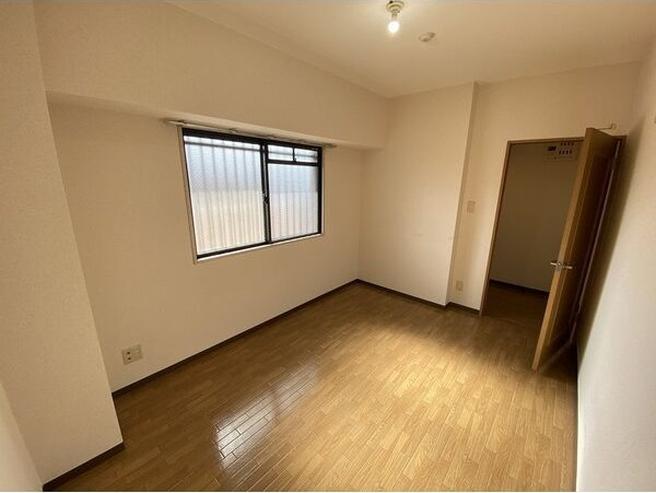 エスペランサ門真南の収納