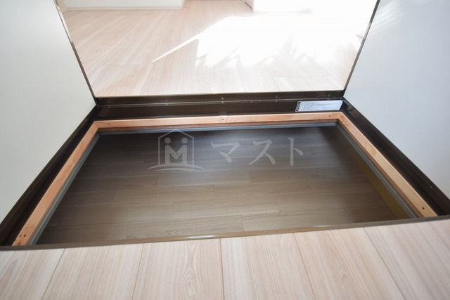 シャローズワン立売堀の収納