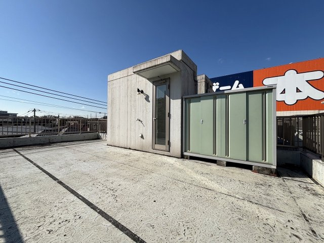 【バルコニー】 | RC造3階建て・オール電化住宅 | 開放的なルーフテラスは、家族での朝食や読書、BBQに最適♪
特別な時間を楽しめる贅沢な空間を演出致します。