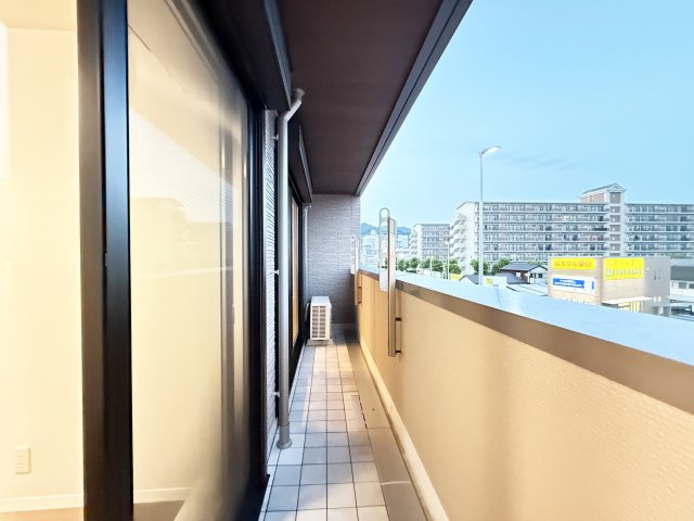 ベレオニシムラⅡのバルコニー